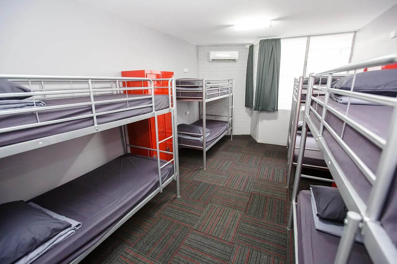 Hostel Mad Monkey Waterfront Cairns 0*,